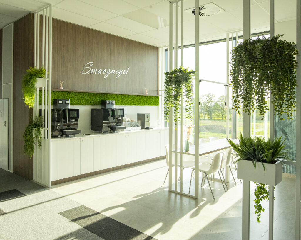 zdjecie wnetrza biurowca